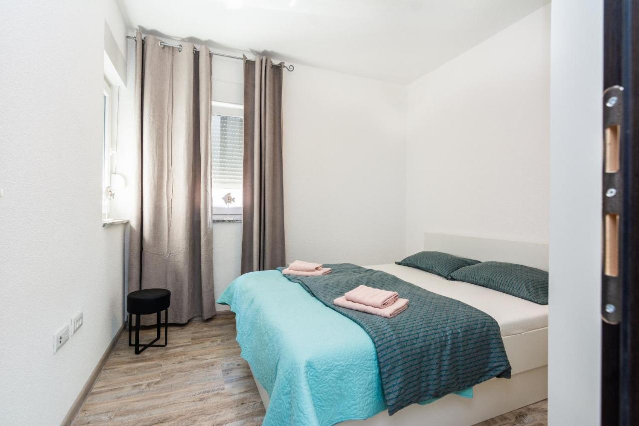 Apartments Krpan Vir Εξωτερικό φωτογραφία