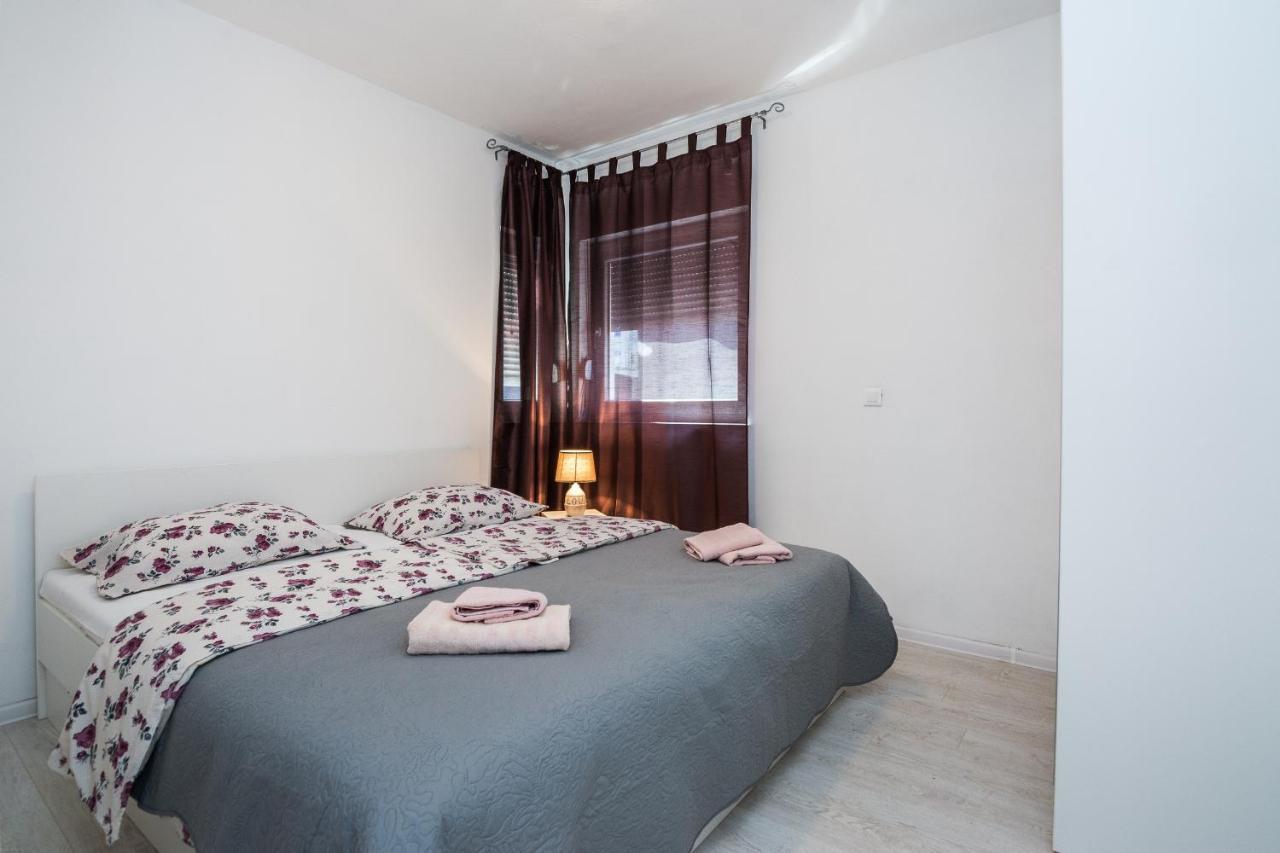 Apartments Krpan Vir Εξωτερικό φωτογραφία